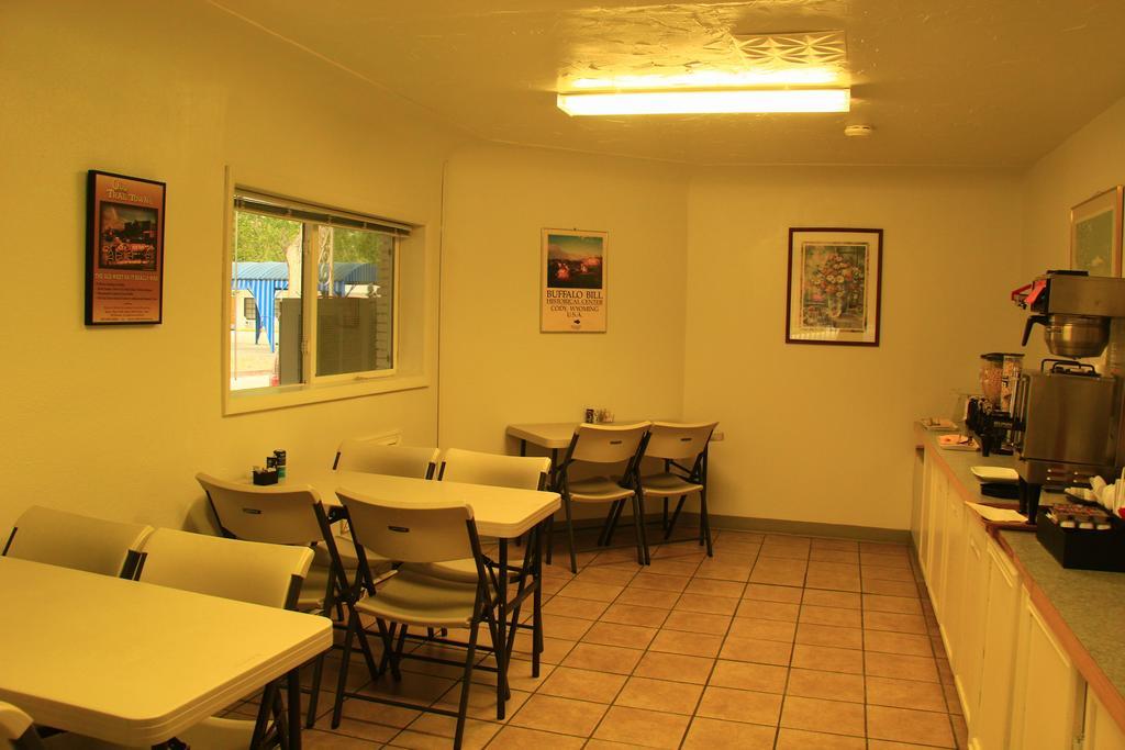 Sunrise Motor Inn โคดี ภายนอก รูปภาพ